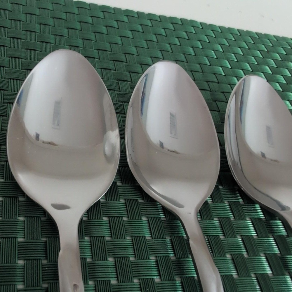 Hampton Silversmiths LILY FROSTED Soup Spoons Oval Lot Set of 4 Stainless Satin - Picture 3 of 7
